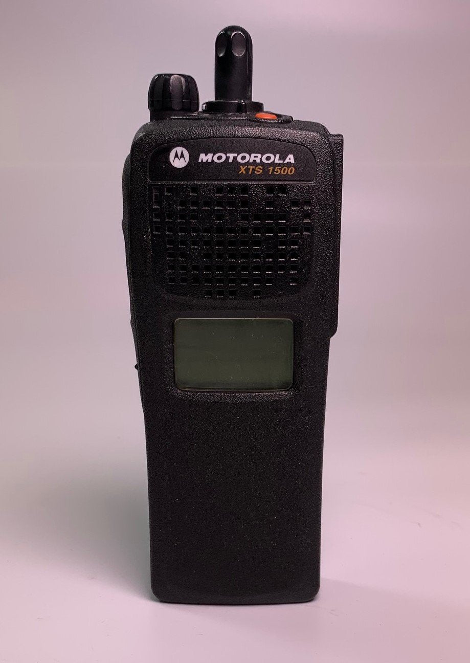 Motorola XTS1500 UHF R1 Portable Two-Way Radio - Model 1.5 (H66QDD9PW5BN) for Construction, Security & Emergency Communications