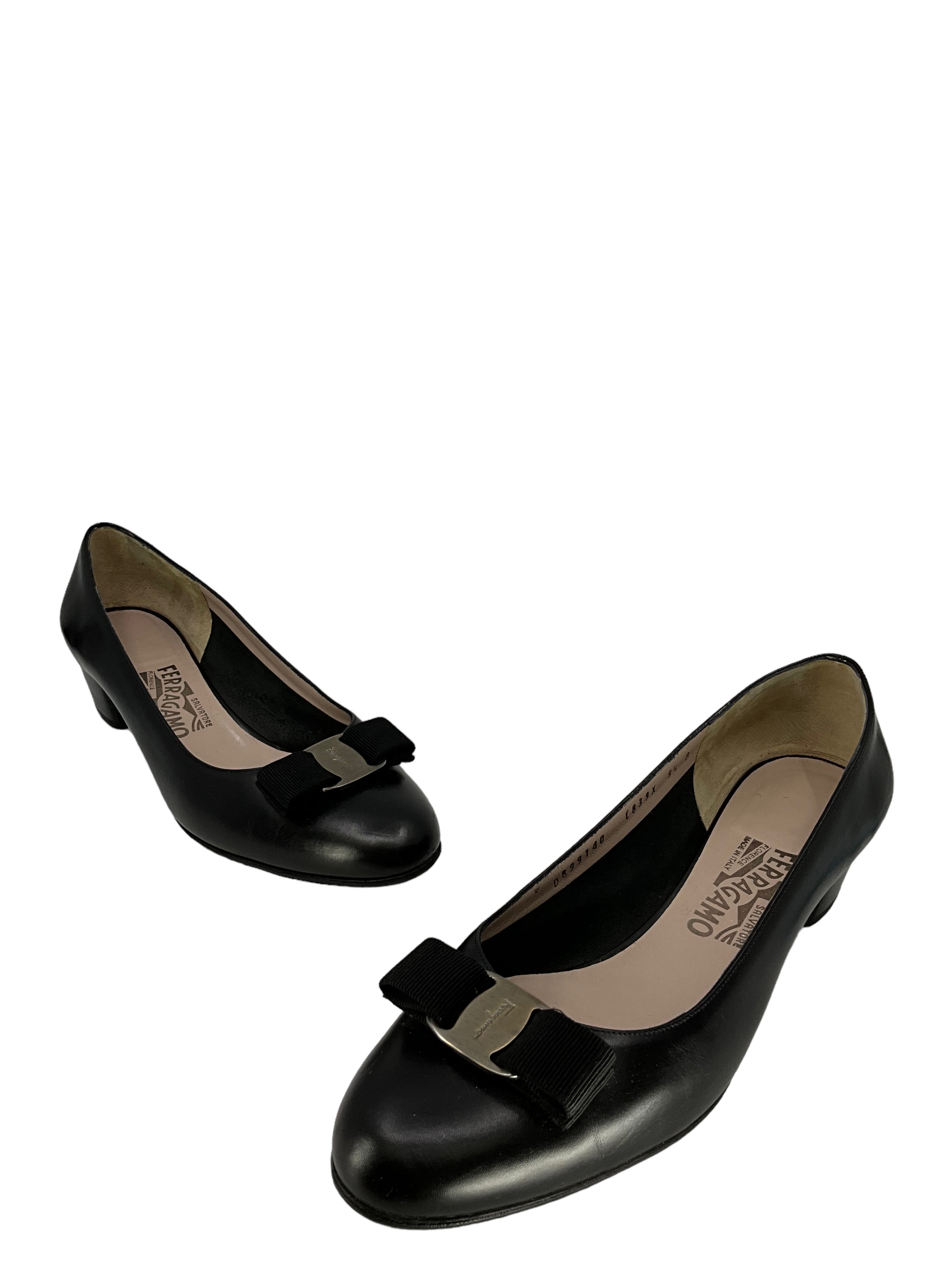 Salvatore Ferragamo Women's Black Leather Bow Pumps Size 9.5 - Elegant Dress Shoes for Work, Party & Formal Occasions