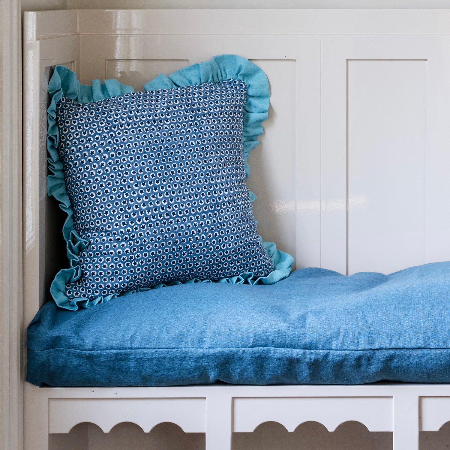 Blue Frill Cushion with Bindi Design - Soft and Stylish Seat Cover for Tuk Tuk, Sofa, or Home Decor
