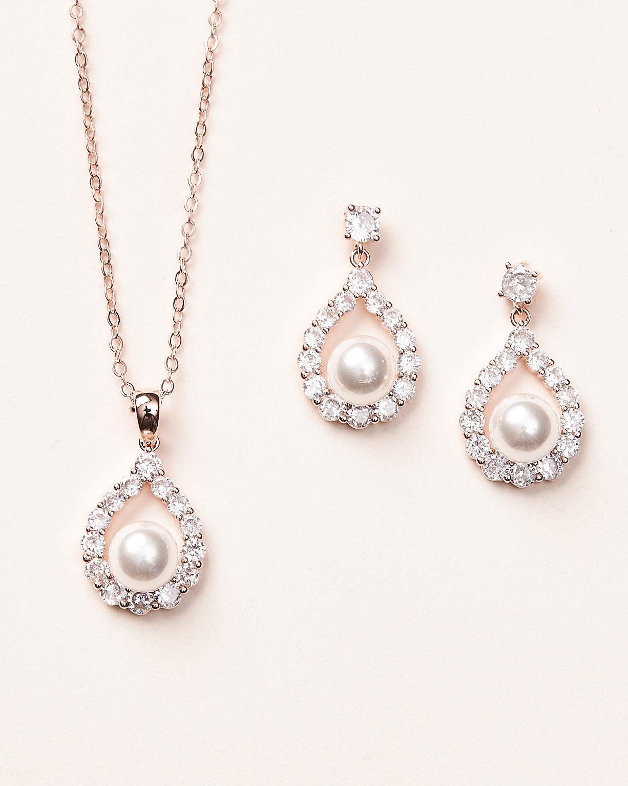 Elegant Pearl Bridesmaid Jewelry Set - Wedding Party Accessories for Bridesmaids, Formal Events & Special Occasions