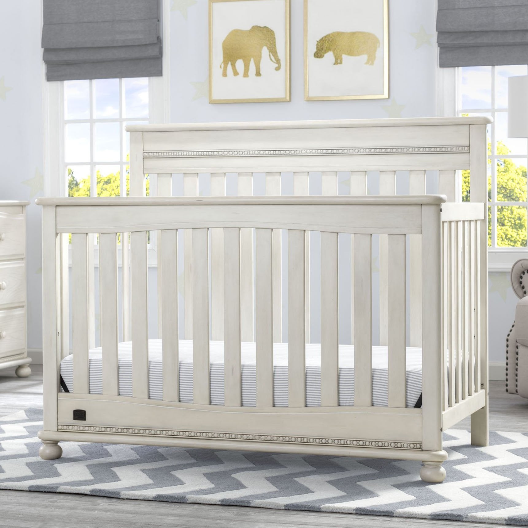 Antique White (122)
