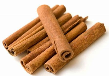 Premium Cinnamon Flavor Extract for Baking & Cooking - Perfect for Cinnamon Rolls, Cookies, and Hot Drinks
