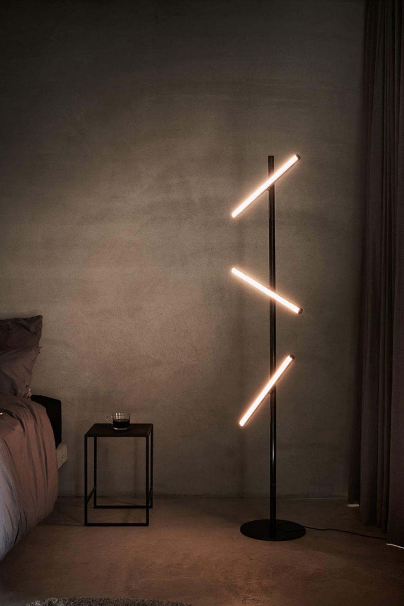 Modern Cross Turn Adjustable Floor Lamp for Living Room - Stylish Reading Light with Flexible Gooseneck, Perfect for Bedroom, Office & Study