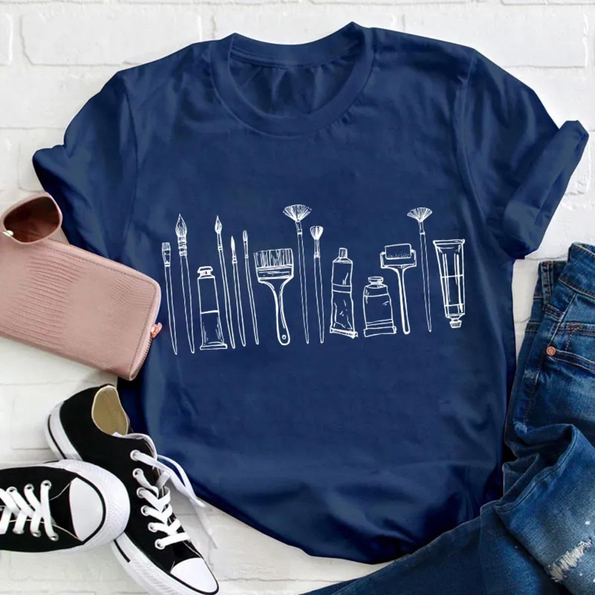 Vintage Art Teacher T-Shirt - Sketch & Paint Brushes Design - Perfect for Artists, Educators & Art Lovers