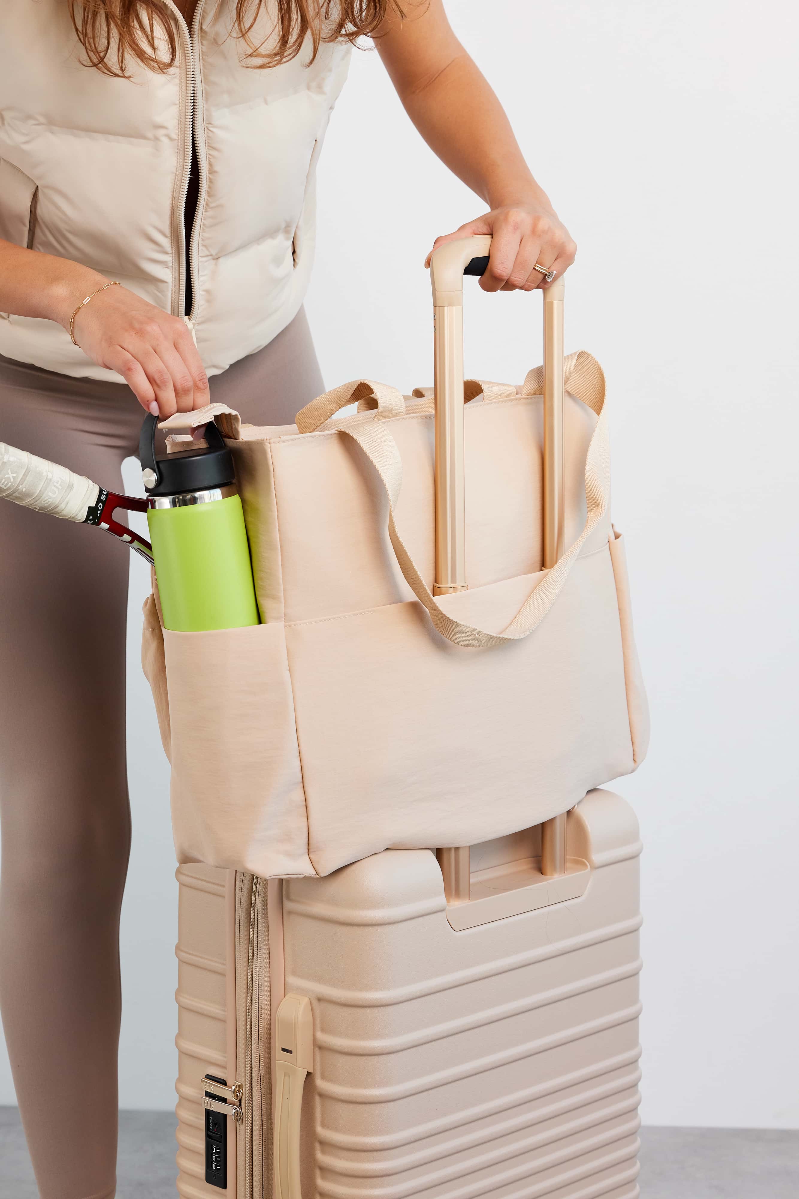 Beige Sport Carryall Bag - Durable Gym & Travel Duffel for Workouts, Yoga, and Weekend Getaways