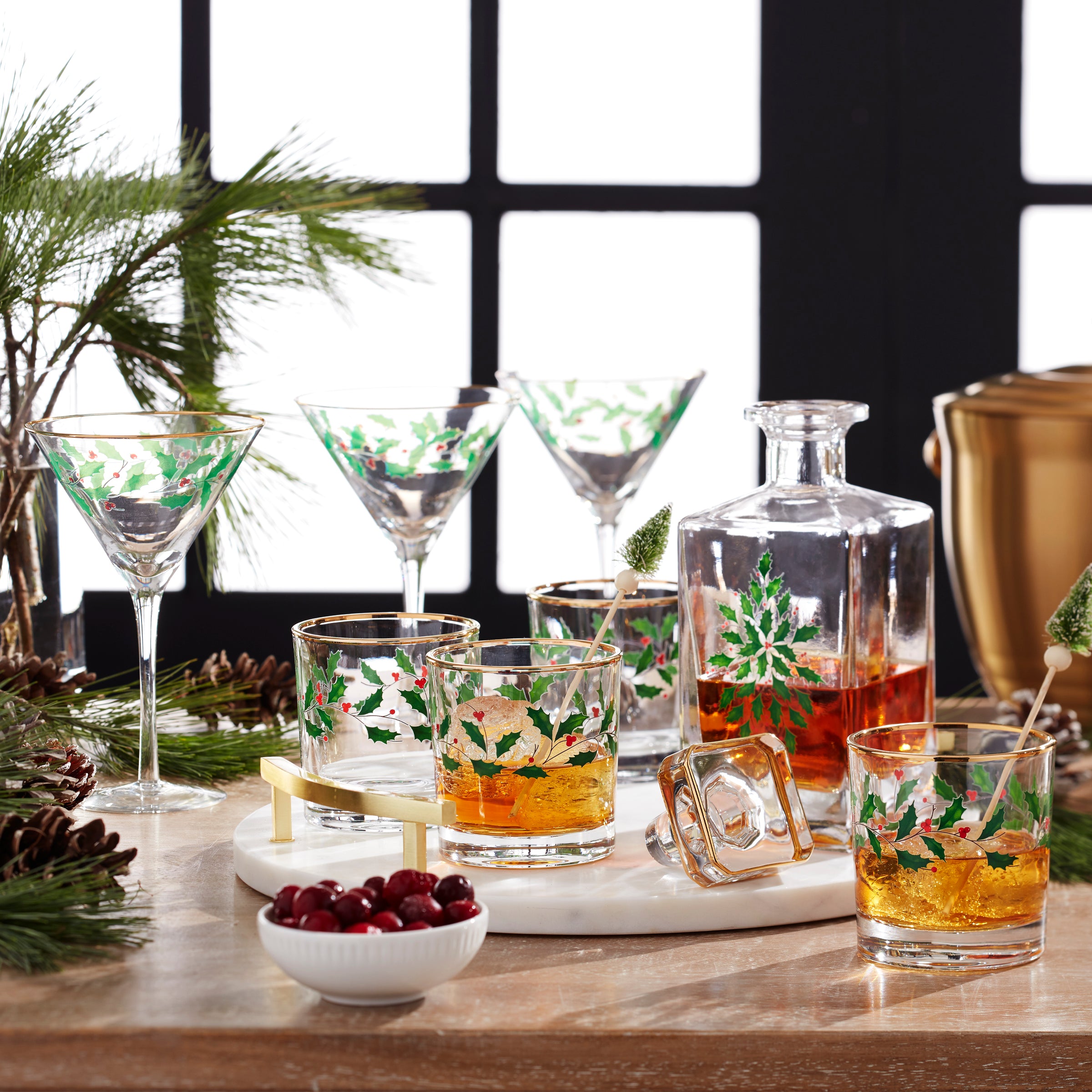 Premium 5-Piece Whiskey Decanter Set with Glasses - Elegant Home Bar Accessories for Gifts, Parties & Entertaining