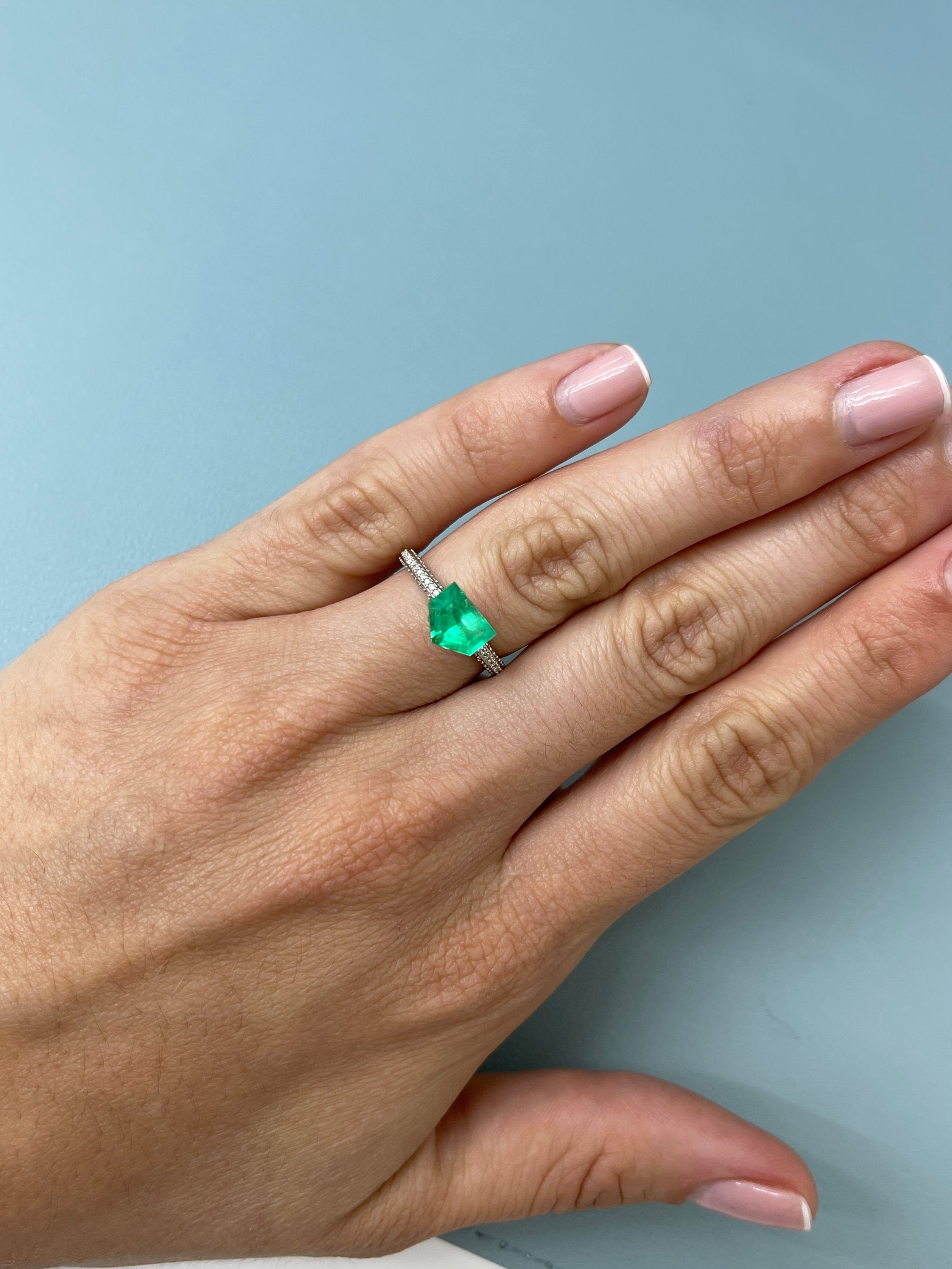 1.51 Carat Fancy Shield Cut Natural Loose Colombian Emerald Gemstone for Jewelry Making - Engagement Rings, Necklaces & Custom Designs