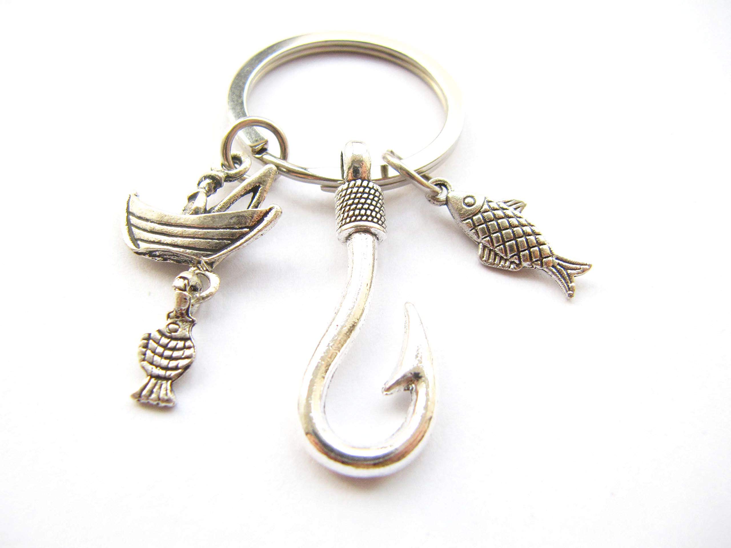 Fishing Keychain - Personalized Hook & Fish Keychain for Anglers - Custom Engraved Fisherman Gift for Men - Perfect for Fishing Enthusiasts, Boat Keys, Tackle Box & Outdoor Adventures