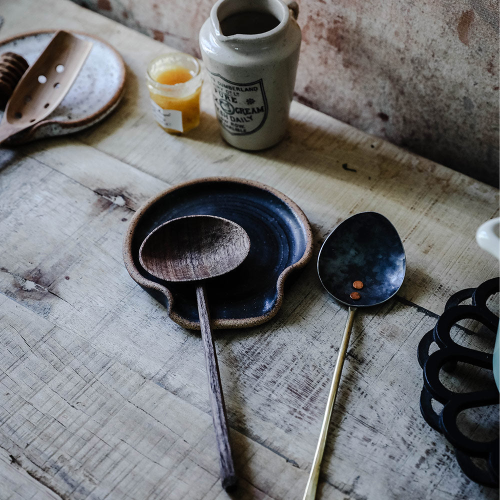 Ceramic Spoon Rest - Dark Color Kitchen Utensil Holder for Cooking & Serving - Perfect for Stovetop, Countertop & Dining Table Use
