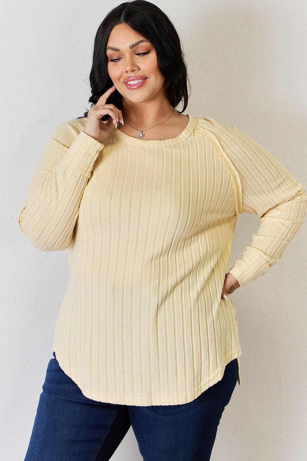 Stylish Ribbed Round Neck T-Shirt for Women - Soft & Comfortable Casual Top for Everyday Wear, Outfits & Layering