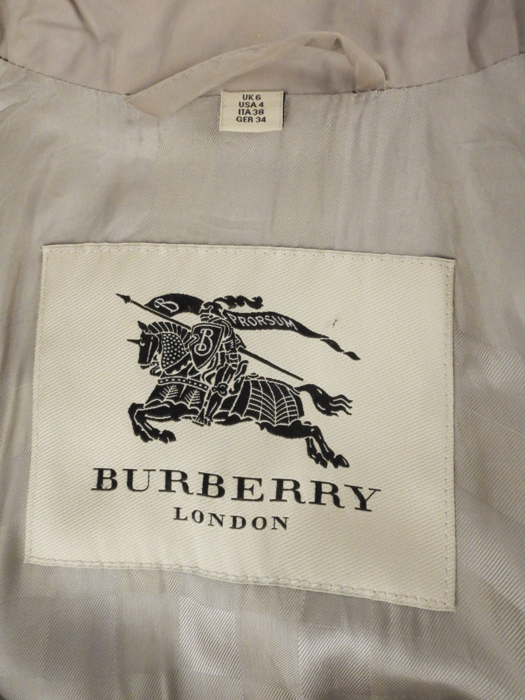 Burberry Beige Gabardine Canvas Trench Coat for Women | Size IT38 / US4 | Classic Waterproof Raincoat for Office, Travel & Formal Occasions