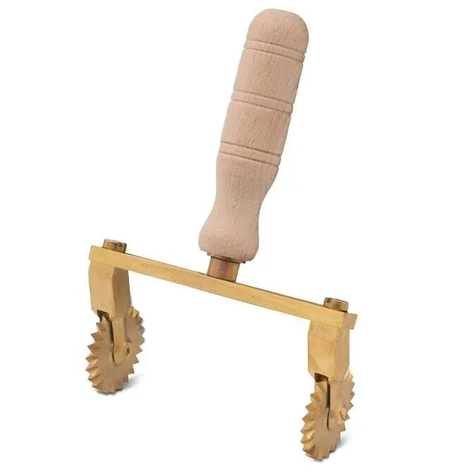 La Gondola Double Fluted Brass Roller Cutter - Premium Brass Crafting Tool for Leather, Fabric & Paper Cutting - Perfect for DIY Projects, Scrapbooking & Upholstery Work