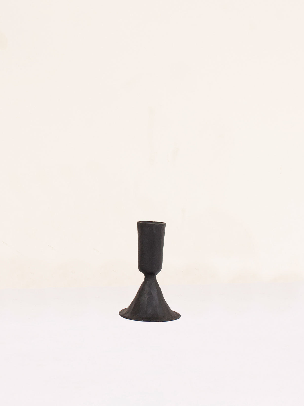 Elegant Black Candle Holder - Austen Style Home Decor for Dining Table, Wedding Centerpiece & Romantic Ambiance