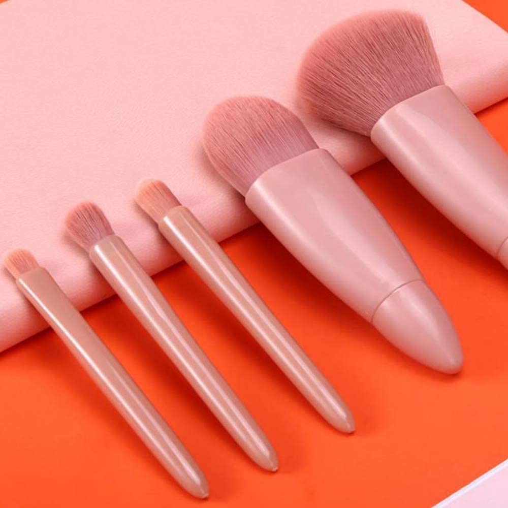 BESTOTTAM 5-Piece Travel Makeup Brush Set - Professional Compact Makeup Brushes with Mirror Case, Portable Cosmetic Brushes for Eyeshadow, Powder, Foundation & Blush | Perfect for On-the-Go Touchups, Travel Cosmetics & Everyday Makeup Application