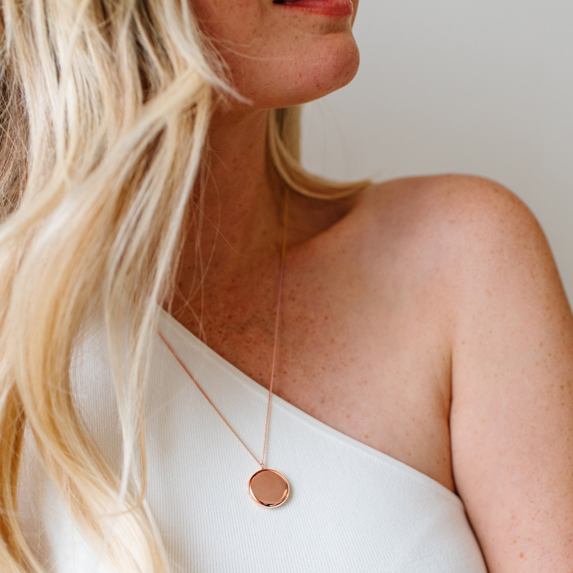 FRAICHE LOCKET NECKLACE in Rose Gold - Elegant Pendant Jewelry for Women, Perfect for Valentine's Day Gifts & Special Occasions
