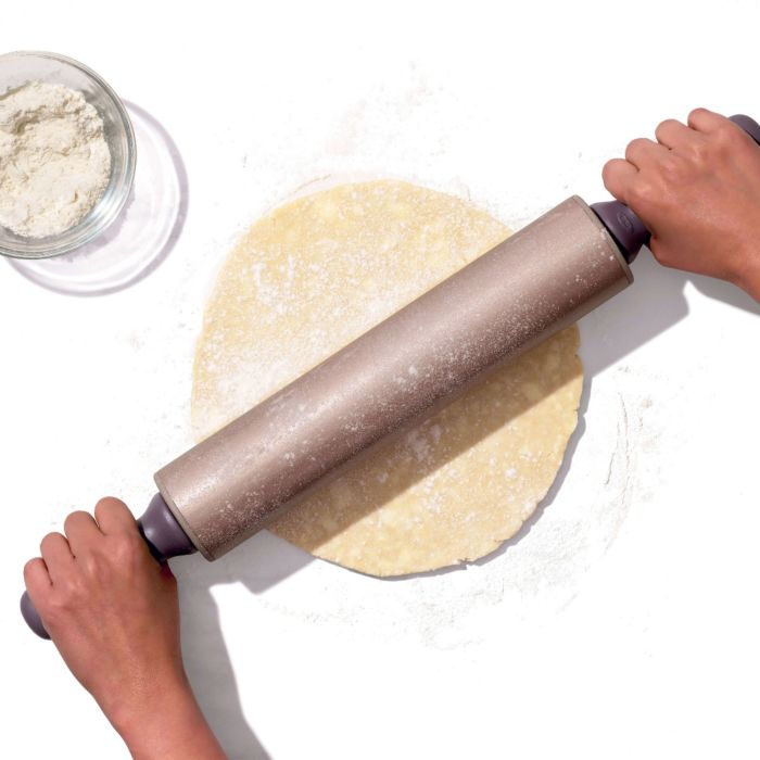 OXO Non-Stick Rolling Pin - 12 Inch Premium Baking Dough Roller for Cookies, Pies & Pastries - Perfect for Home Bakers & Professional Kitchens