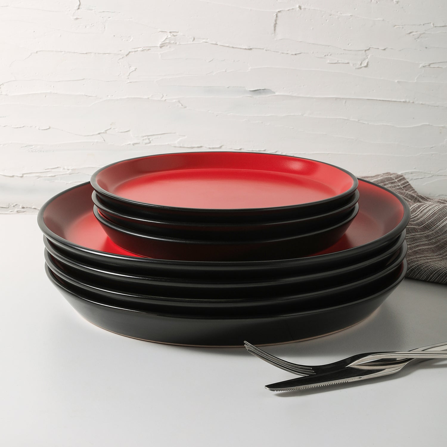 Premium Albie Stoneware Dinnerware Set - Elegant Red & Black 12-Piece Set for Stylish Dining | Perfect for Dinner Parties, Family Gatherings & Everyday Use