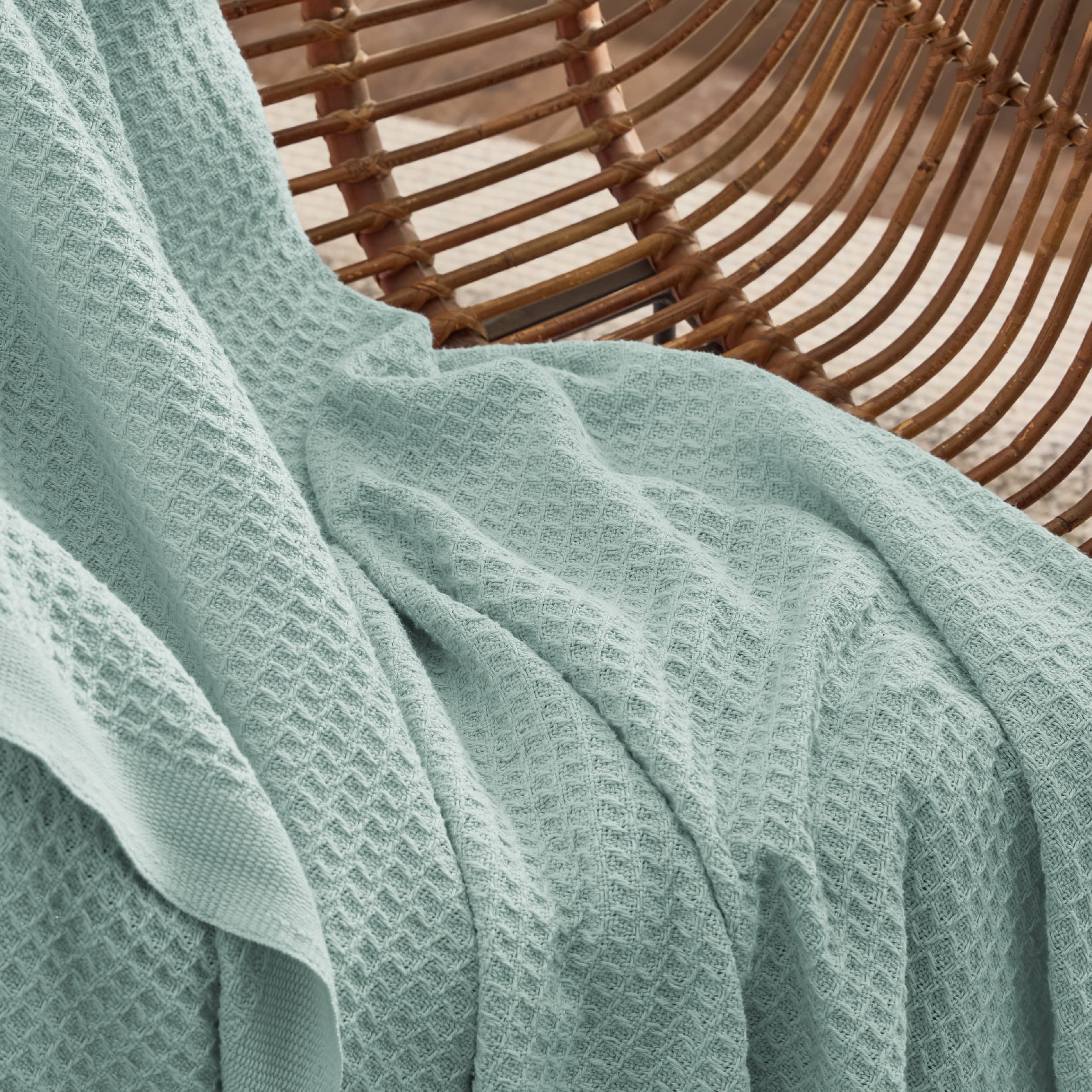 Bedsure 100% Cotton King Size Blanket - Ultra Soft & Breathable Waffle Weave Bedding for Summer & Spring, Mint Green, 104x90 Inches - Perfect for Cozy Nights, Guest Rooms & Air Conditioning Comfort