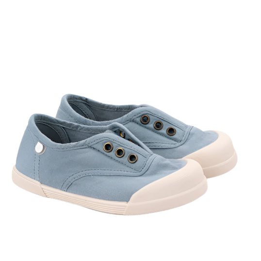 IGOR Boys & Girls Lona Slip-On Sneakers - Breathable Mesh Laceless Shoes for Kids | Perfect for School, Play & Everyday Wear | Oceano Color