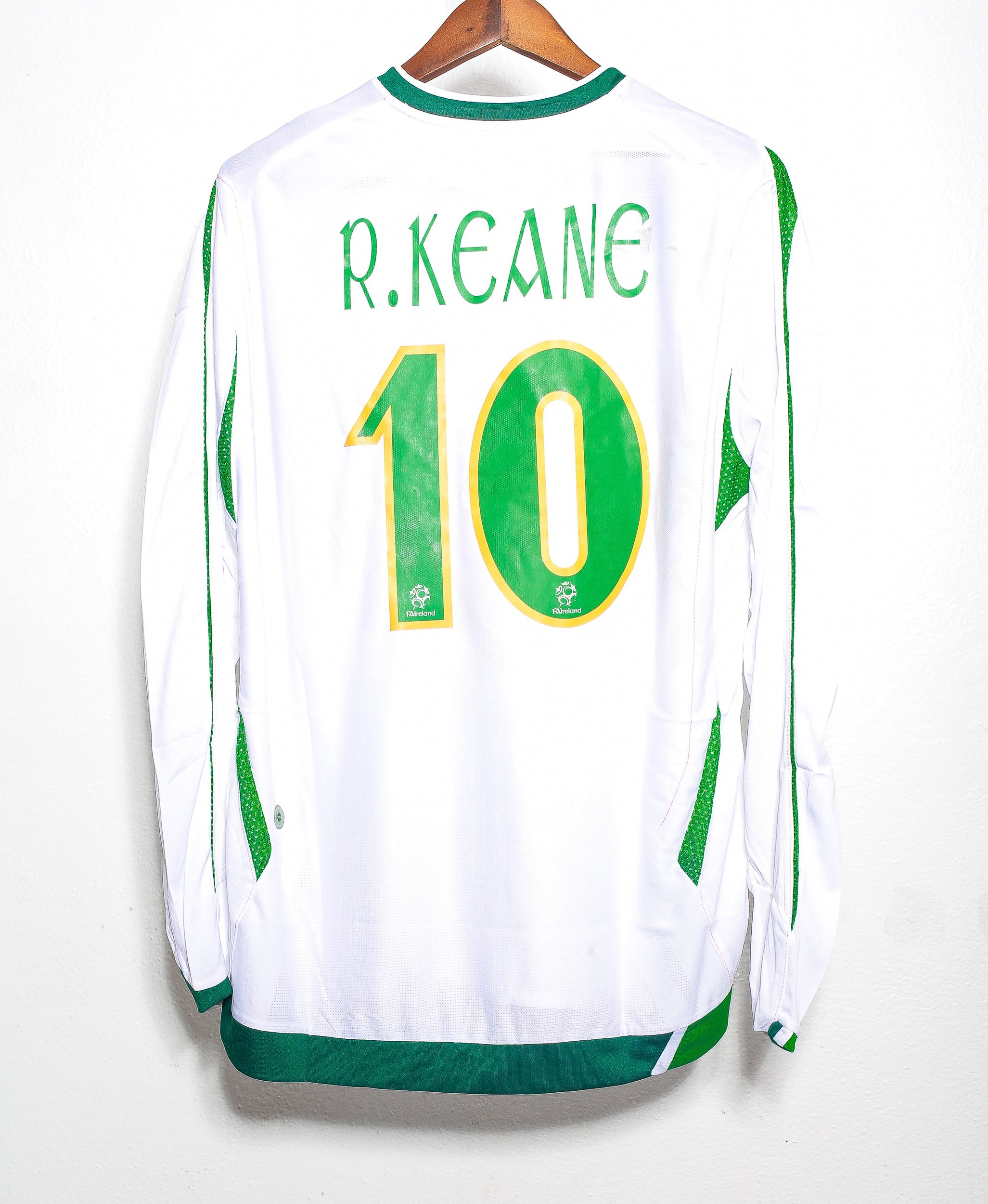 2008 Ireland Away Long Sleeve Soccer Jersey #10 Robbie Keane - Authentic BNWT XL - Perfect for Matchdays & Fan Collections
