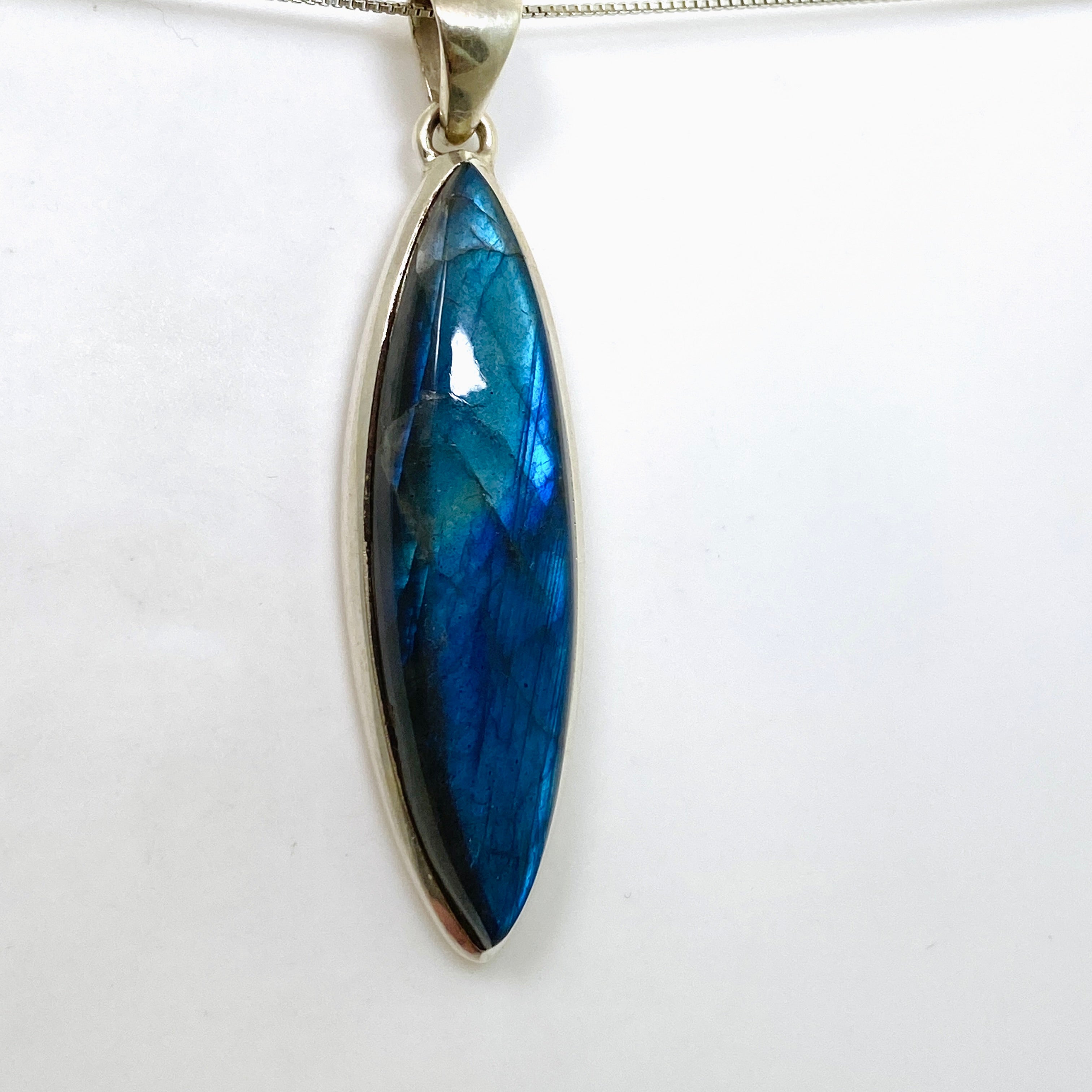 Natural Labradorite Marquise Cabochon Pendant Necklace - PPGJ1054 | Healing Crystal Jewelry for Meditation & Energy Work