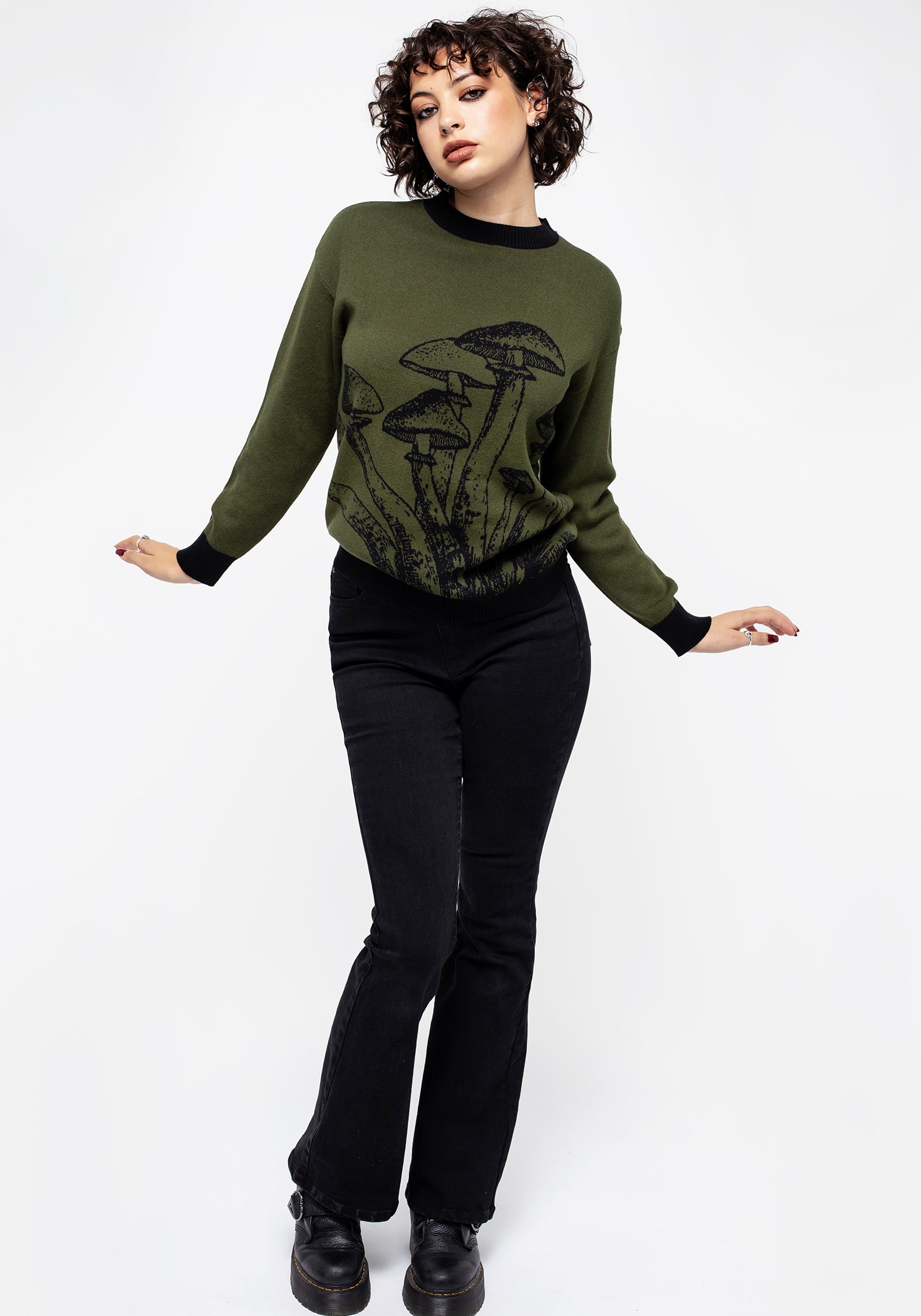 Unisex Mushroom Print Sweater - Trendy & Comfortable Jumper for Men & Women - Perfect for Casual Outfits & Fall Fashion