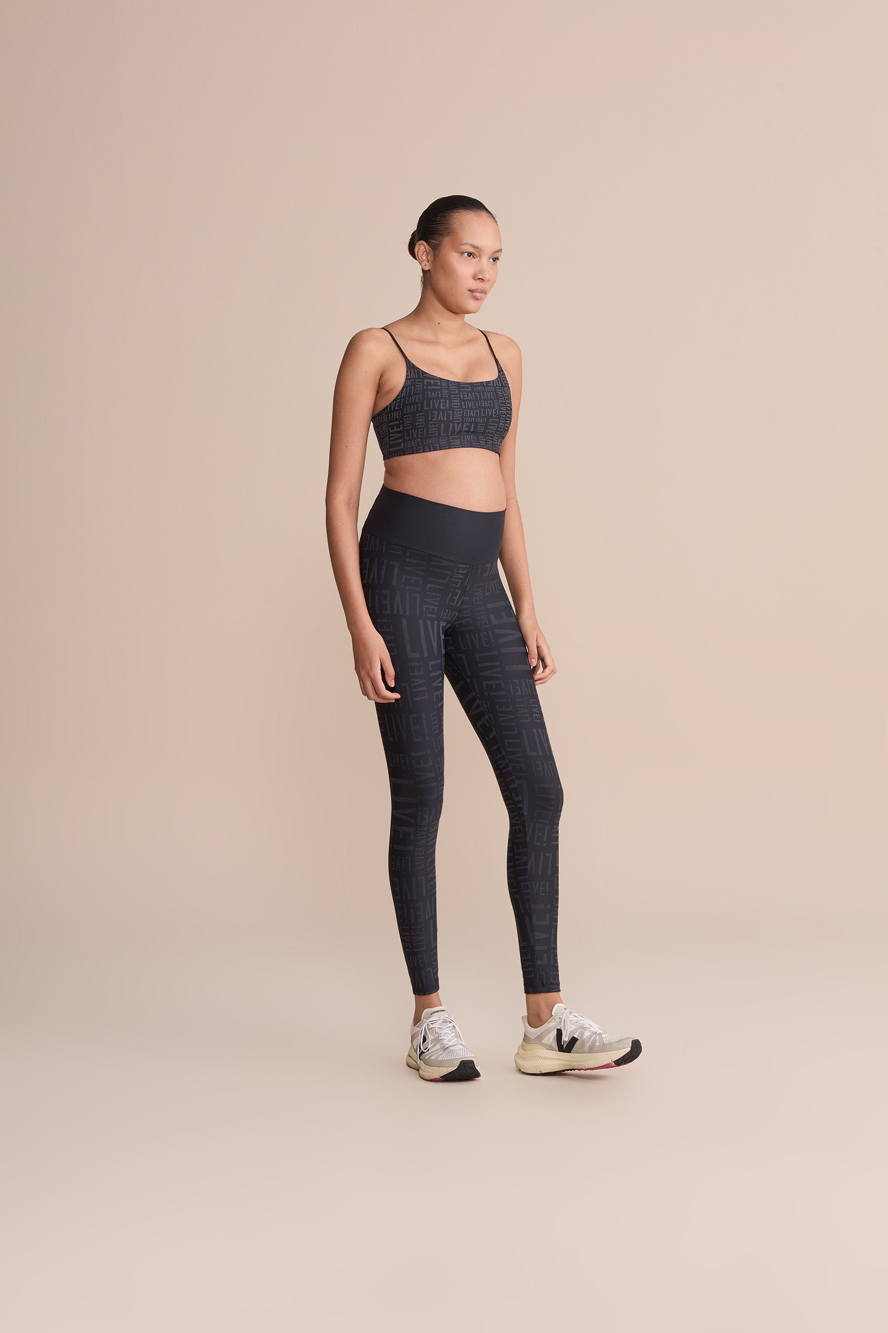 Pocket Back Reflex Long Leggings - High Waist Yoga Pants for Women with Side Pockets - Perfect for Running, Workout & Gym