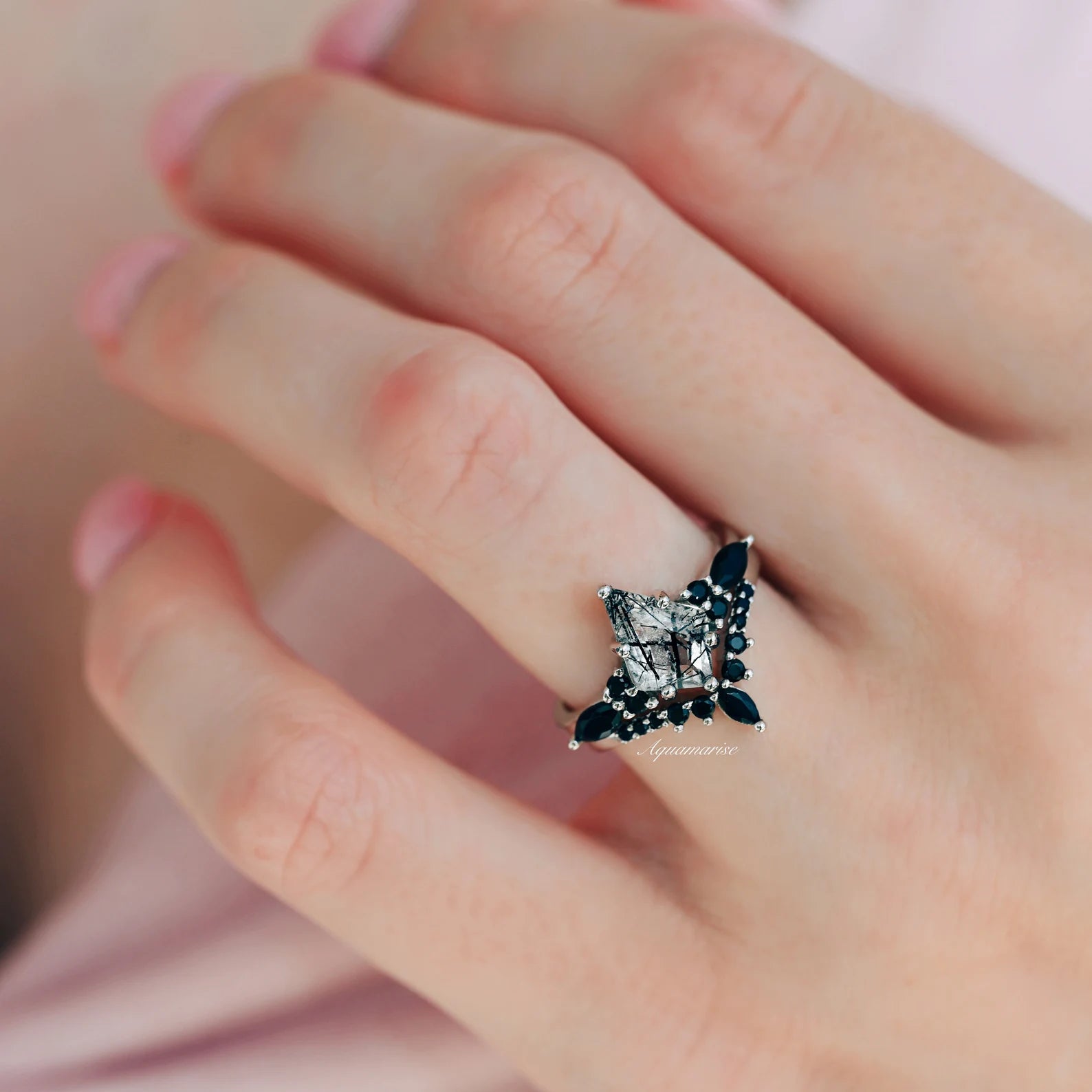 Skye Kite™ Rutilated Quartz & Black Onyx Couple Rings for Men and Women - Matching His & Hers Wedding Bands, Anniversary Gifts - Perfect for Romantic Dates, Proposals, and Special Occasions