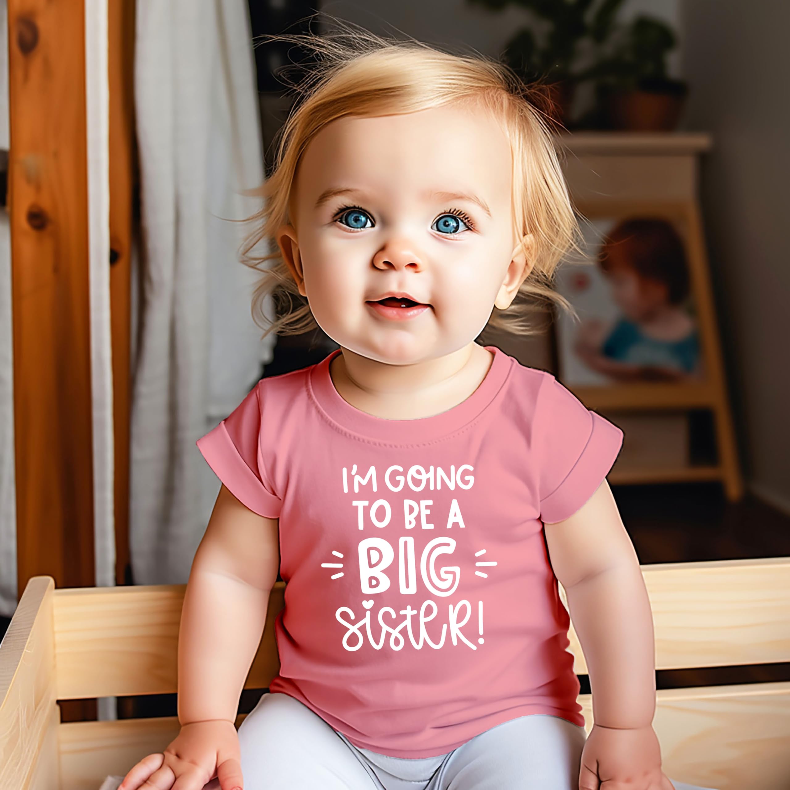 Olive Loves Apple Big Sister Announcement T-Shirt - 'I'm Going to Be A Big Sister' New Baby Reveal Shirt & Raglan - Perfect for Sibling Gender Reveal Parties and Pregnancy Announcements