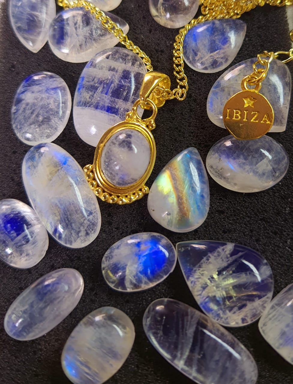 Ananda Soul Jewelry Designer Moonstone Earrings for Women – Elegant Healing Crystal Dangle Earrings for Spiritual Healing, Meditation & Boho Fashion