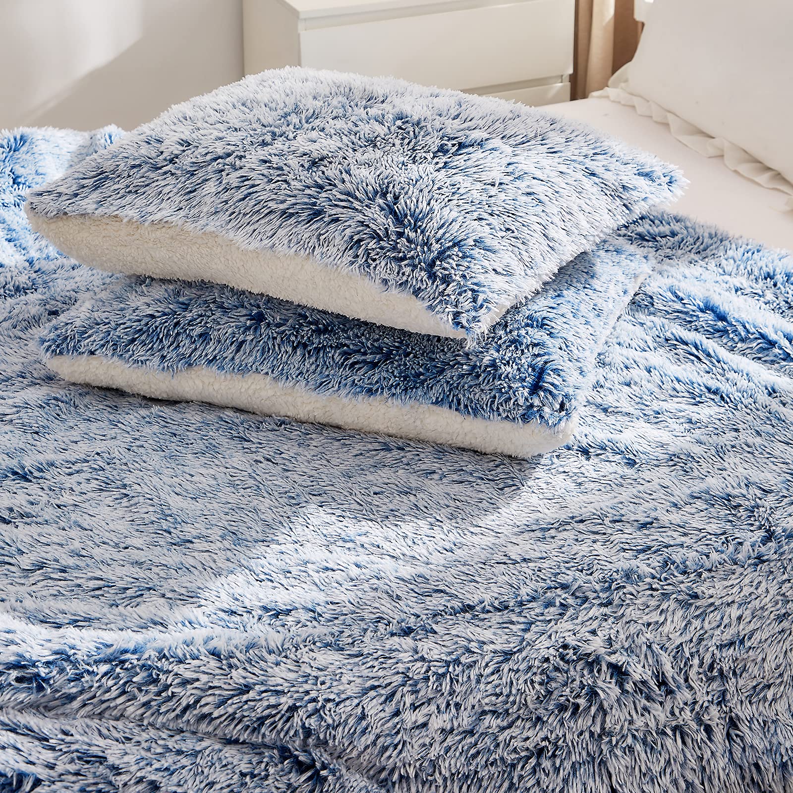 Luxury Faux Fur Shaggy Fluffy Comforter Set - Twin Size Navy & White Reversible Sherpa Backing, 3-Piece Plush Microfiber Bedding for Winter Warmth | Cozy Bedroom Upgrade & Gift Idea for Cold Nights