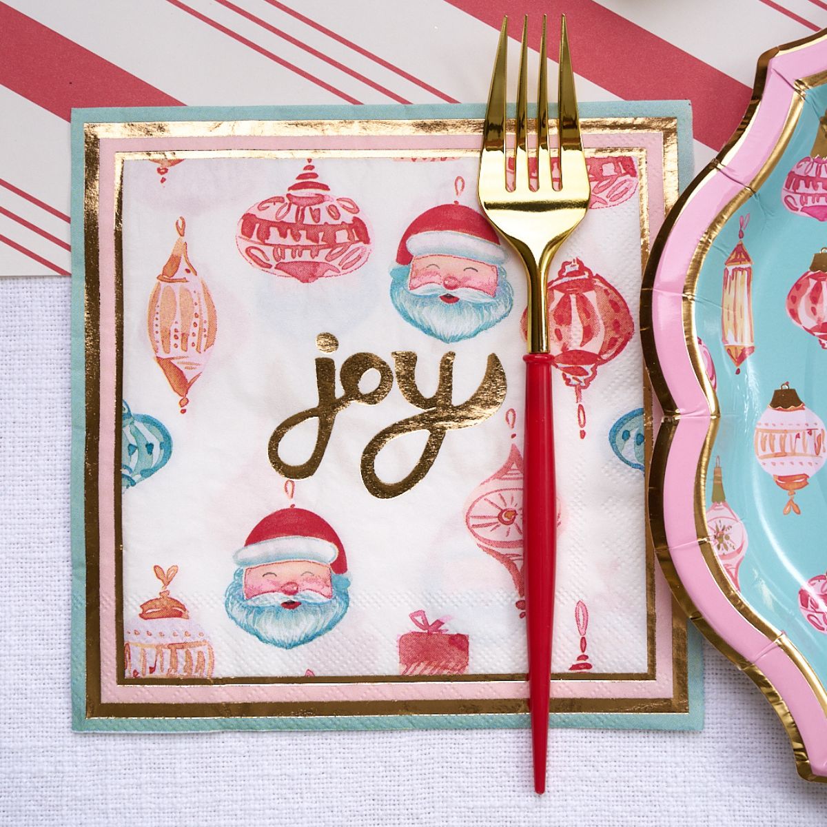 Jolly Holiday Table Setting Complete Kit - Elegant Christmas Dinnerware Set for Festive Parties & Family Gatherings