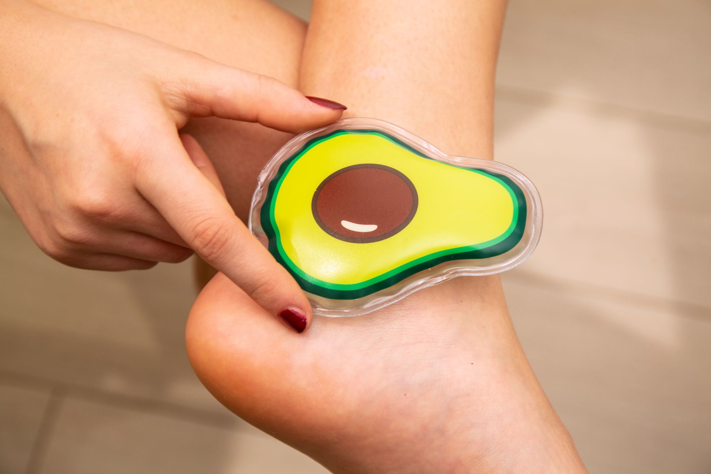Natural Avocado-Shaped Hot & Cold Therapy Pack for Pain Relief - Perfect for Headaches, Muscle Soreness, and Post-Workout Recovery