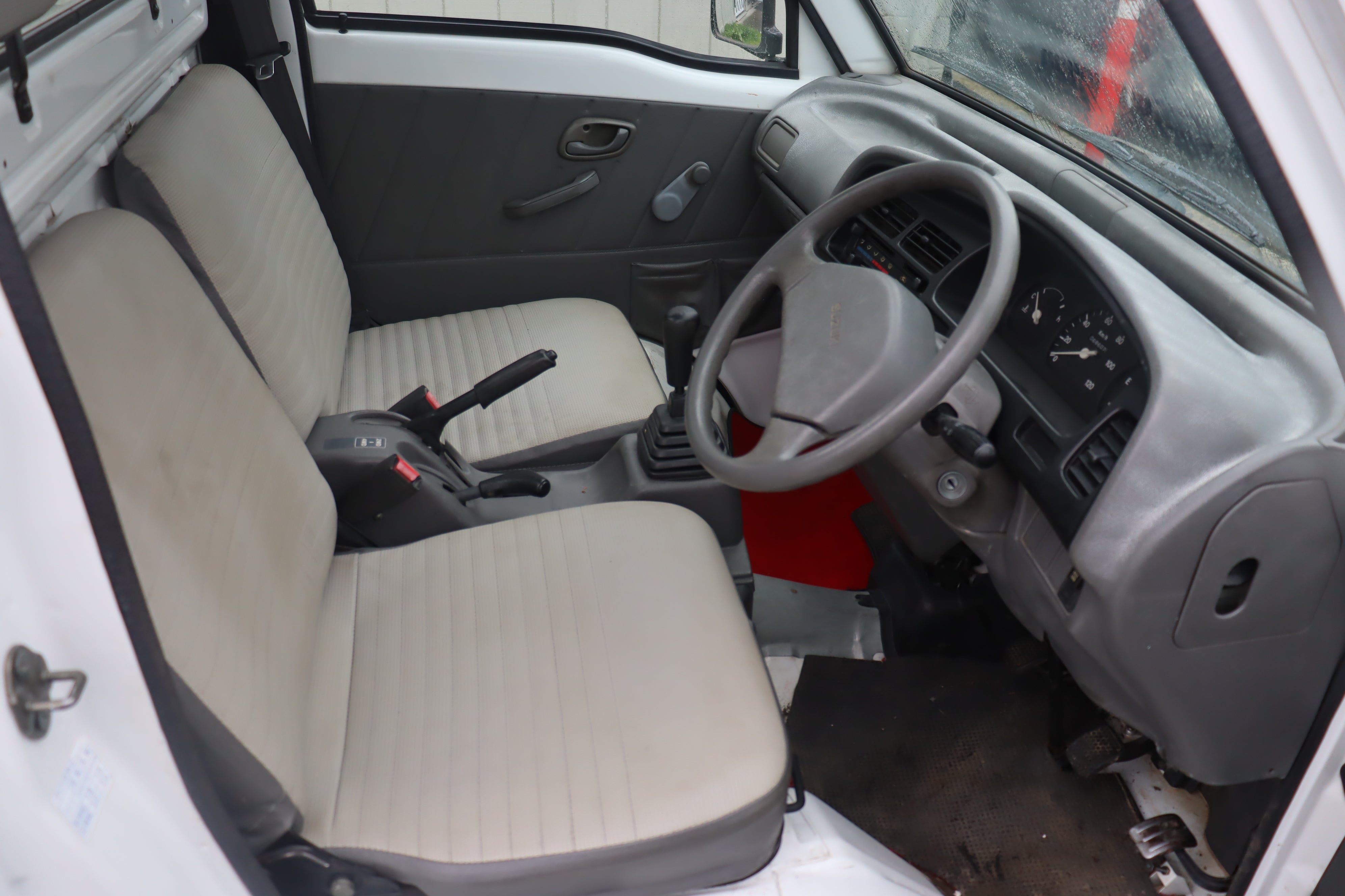 1998 Suzuki Carry Kei Truck JDM V DD51T 4WD Mini Pickup - Perfect for Urban Delivery, Off-Road Adventures & Vintage Car Collectors