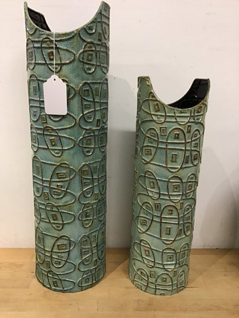 Stylish Pair of Aqua Blue Galvanized Metal Vases - Modern Home Decor for Living Room, Dining Table & Wedding Centerpieces