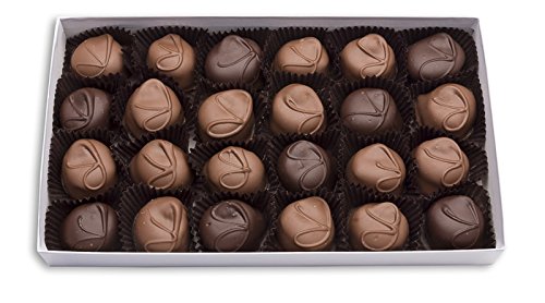 Mrs. Cavanaugh's Premium 2 lb Vanilla Cream Milk Chocolate Bar - Gourmet Candy for Gifts, Parties & Dessert Toppings