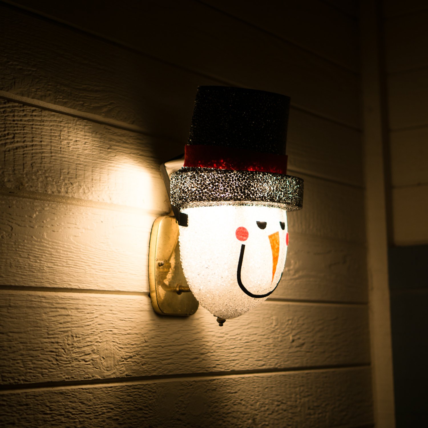 Snowman Porch Light Cover - Outdoor Christmas Decor for Holiday Home & Garden Lighting - Perfect for Front Door, Patio, and Yard Decorations