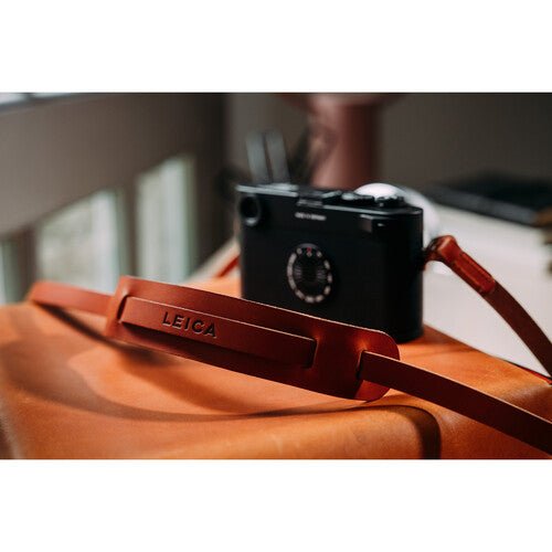 Leica M11 D Rangefinder Camera - Professional Black Digital Camera for Street & Travel Photography | Perfect for Photographers & Enthusiasts