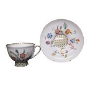 Premium Gione Tea Cup and Saucer Set - Elegant Porcelain Tea Set for Afternoon Tea, Luxury Dinnerware & Home Decor - Perfect for Tea Parties, Bridal Showers & Gift Giving