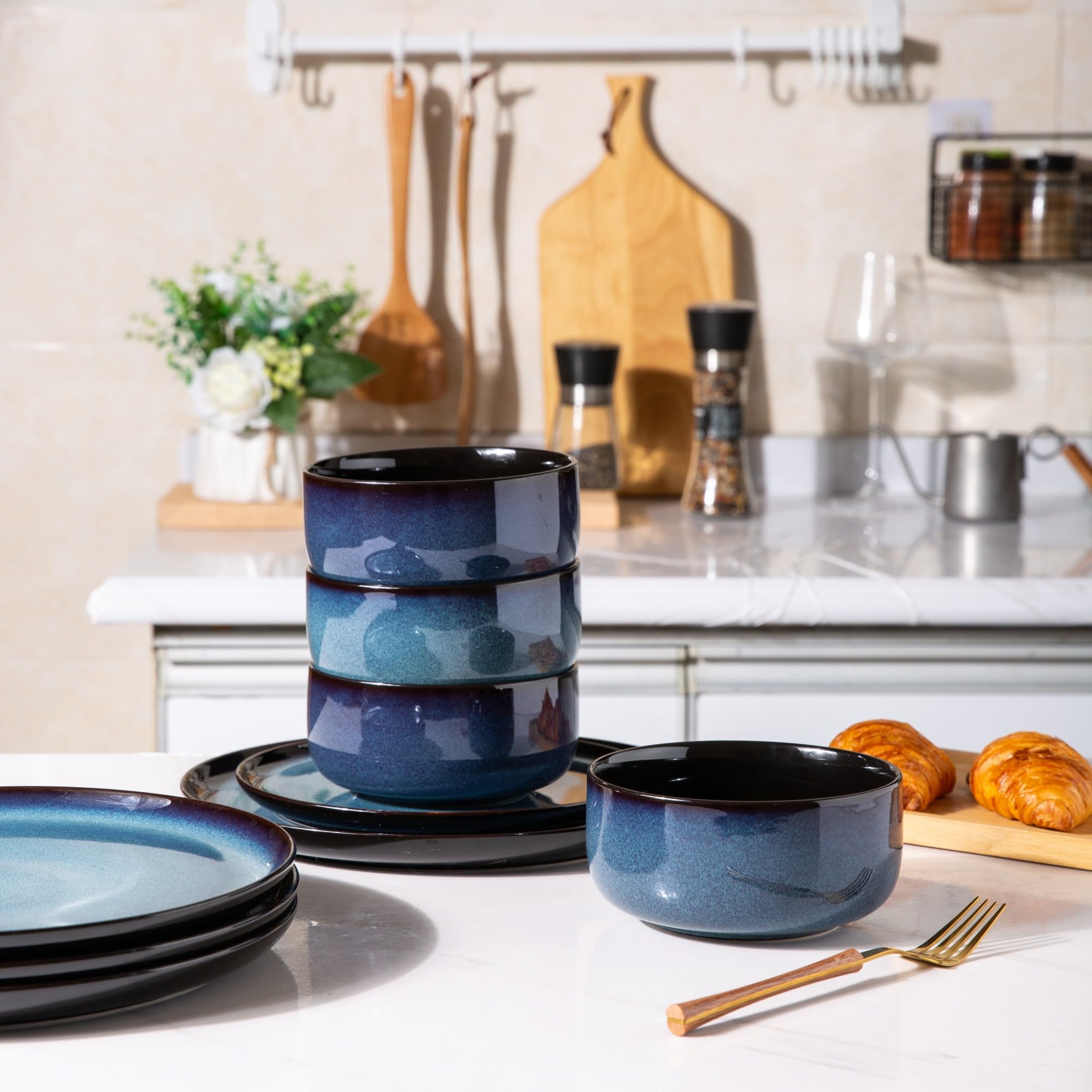 LeRatio 18-Piece Ceramic Dinnerware Set for 6, Handmade Reactive Glaze Porcelain Plates & Bowls - Chip & Scratch Resistant, Oven/Dishwasher/Microwave Safe - Blue | Perfect for Family Dinners, Restaurants & Special Occasions