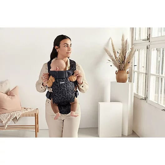 BabyBjorn Baby Carrier Free 3D Mesh - Ergonomic & Breathable Infant Carrier for Hands-Free Parenting - Perfect for Newborns, Walks, Shopping & Travel