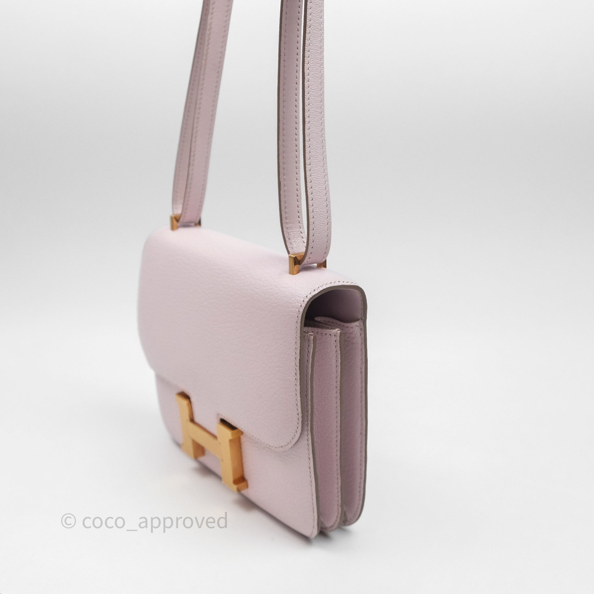 Hermès Constance Mini 18cm Bag in Mauve Pale Chevre Mysore Leather with Rose Gold Hardware - Luxury Crossbody Purse for Women, Perfect for Date Night & Special Occasions