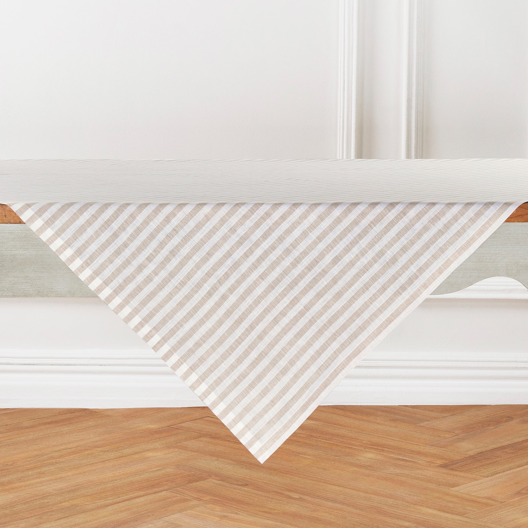 Amalfi Stripe Table Throw - Elegant Cotton Table Runner for Dining Room, Kitchen & Holiday Decor - Perfect for Weddings, Parties & Home Styling