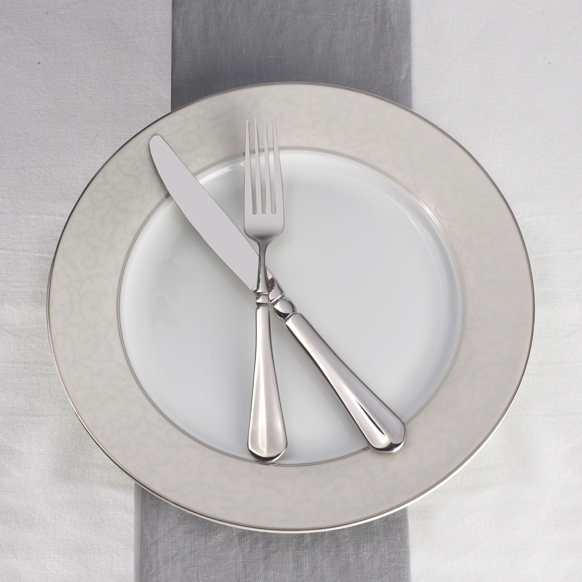 Elegant Parchment Dinner Plates Set of 4 - Premium Porcelain Tableware for Fine Dining, Dinner Parties & Home Decor