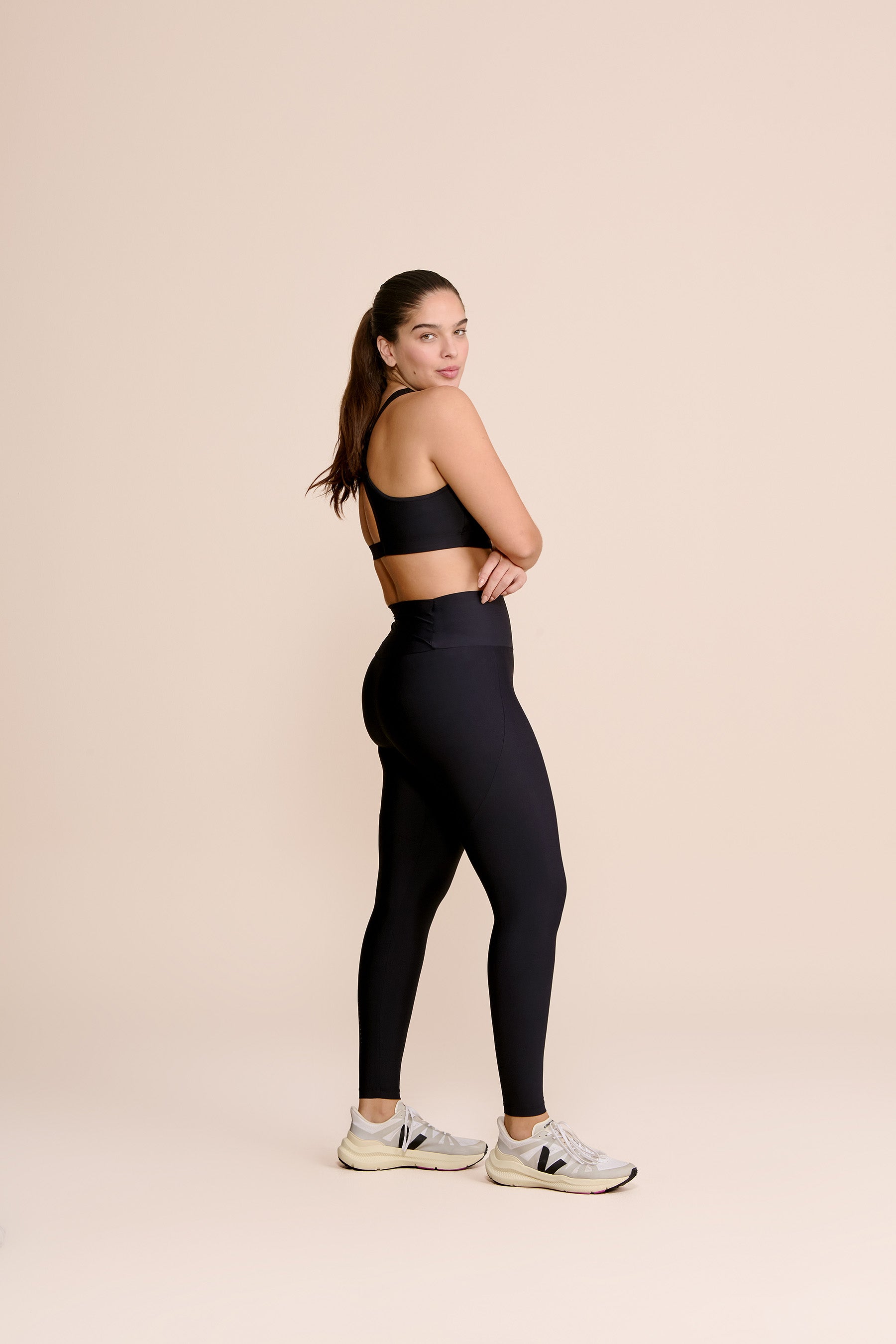 Intense Race Pro® High Support Sports Bra for Women - Running, Yoga & Gym Workouts - Moisture Wicking & Breathable Activewear