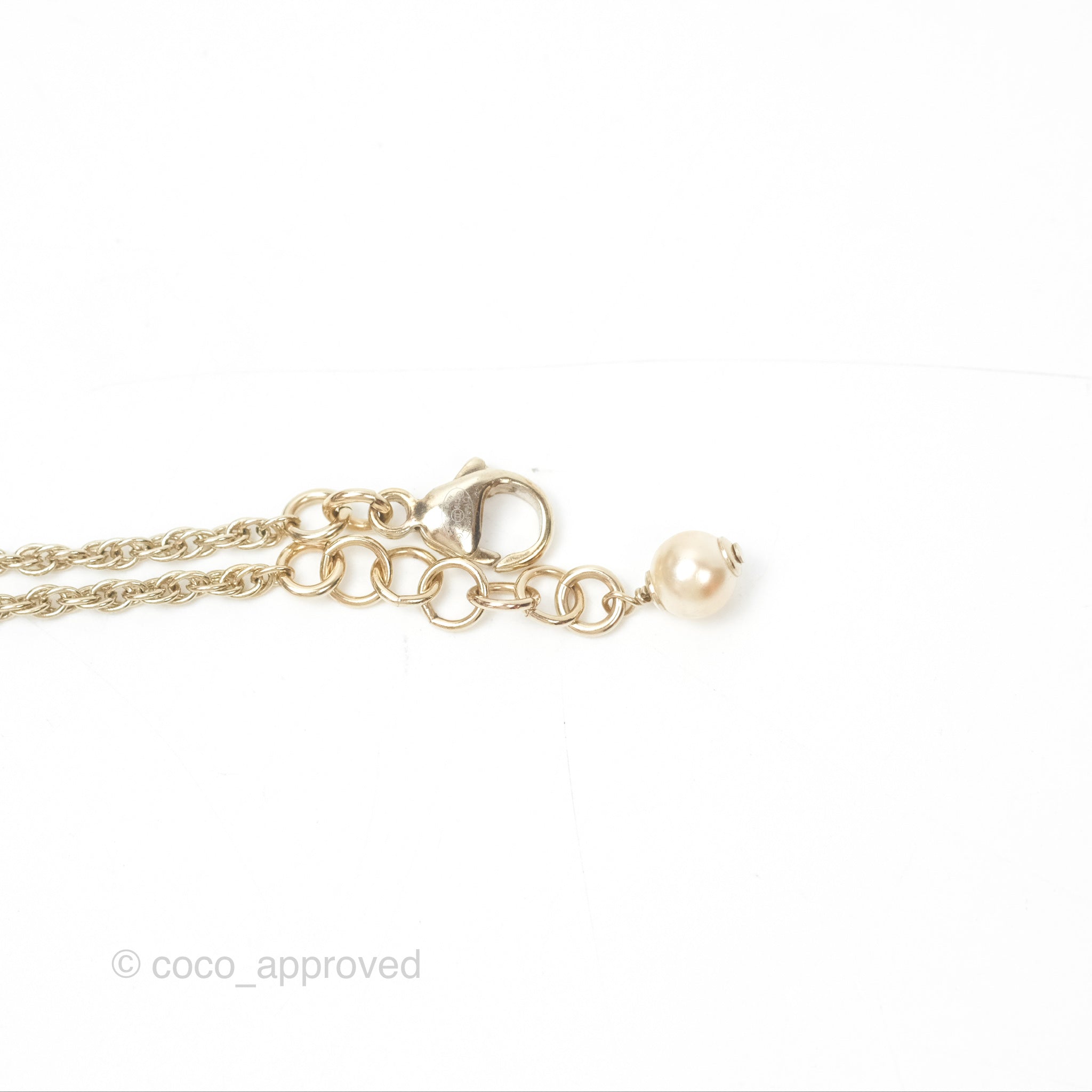 Chanel CC Crystal Pearl Chain Bracelet in Gold Tone - Elegant 19C Design for Women's Fashion & Luxury Gift Giving