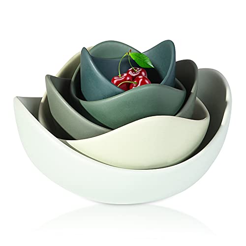 Green bowls