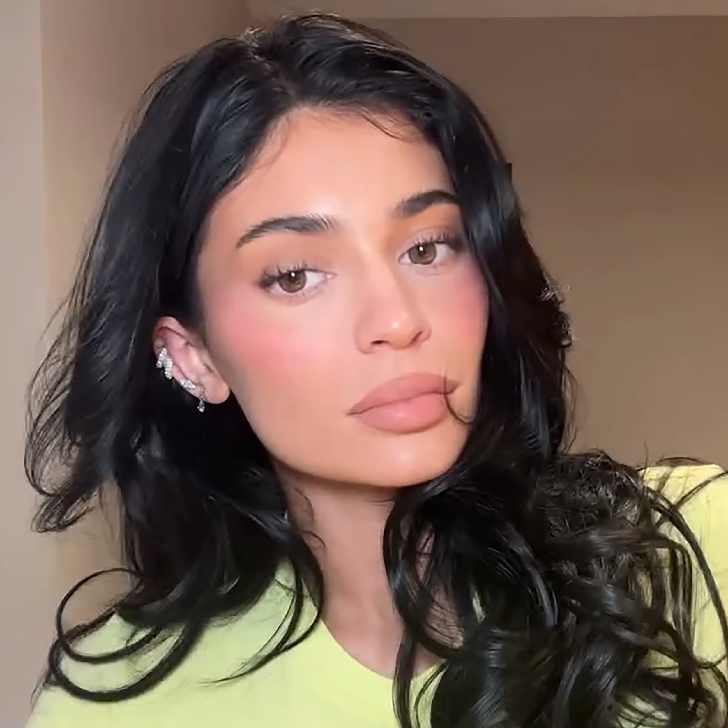 Kylie's Finishing Touches Makeup Kit - Complete Cosmetic Set for Flawless Beauty | Perfect for Daily Makeup, Special Occasions & Photo Shoots
