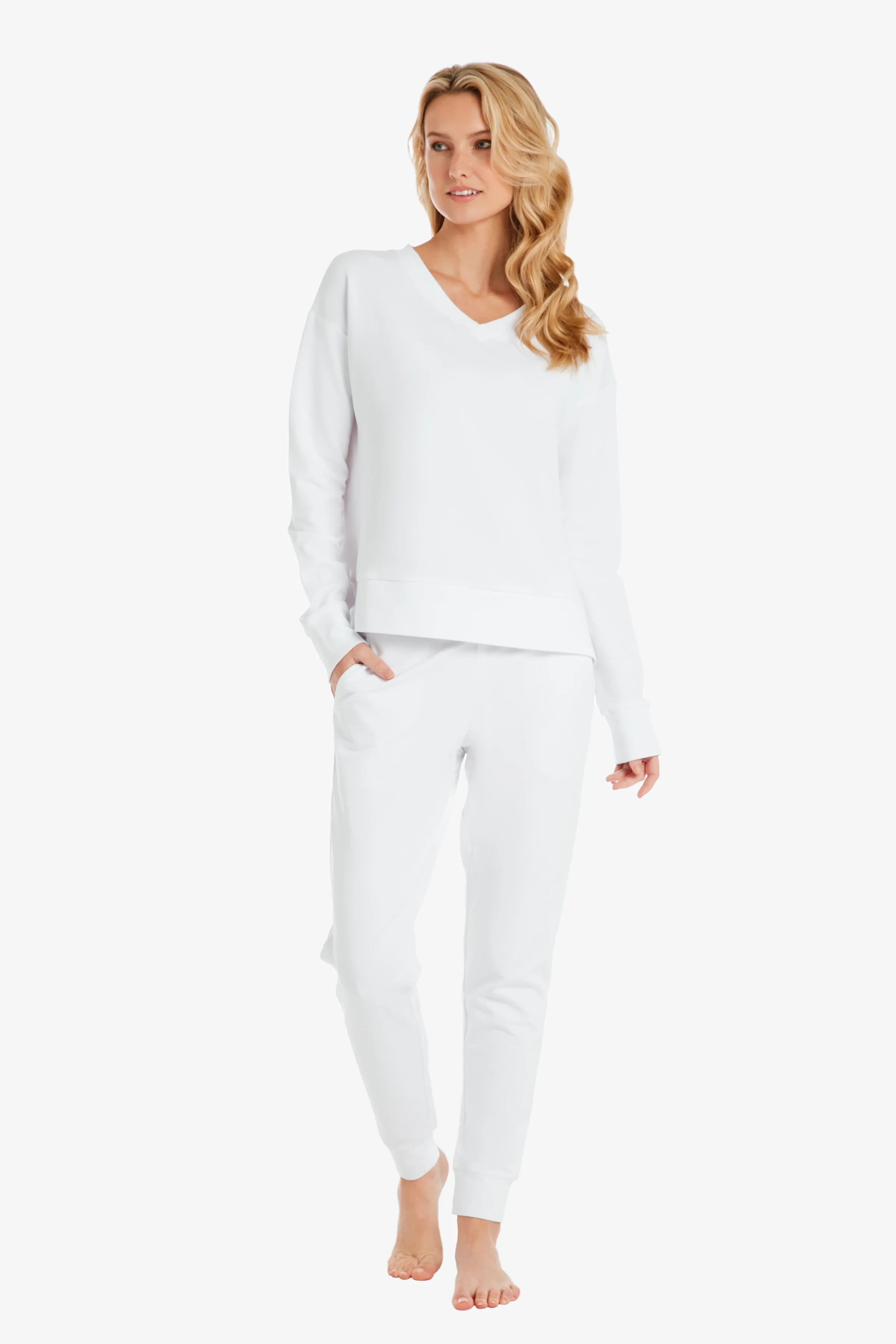 Women's White V-Neck Pullover Sweater - Soft & Comfortable Knit Top for Casual Wear & Layering