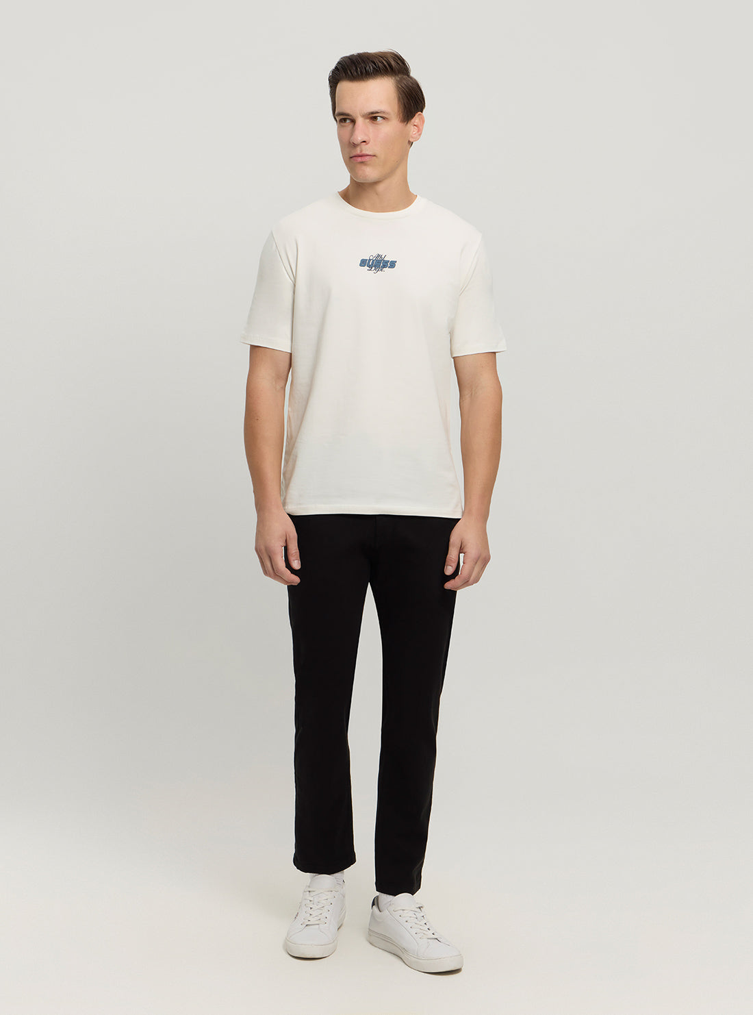 Eco-Friendly White Clean T-Shirt for Men & Women - Sustainable Casual Wear for Everyday Outfits & Outdoor Activities